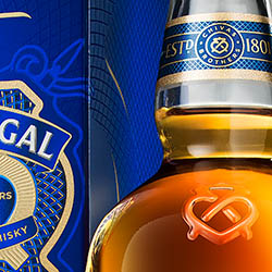 High-end product retouching of Chivas Regal XVIII by Zeeto