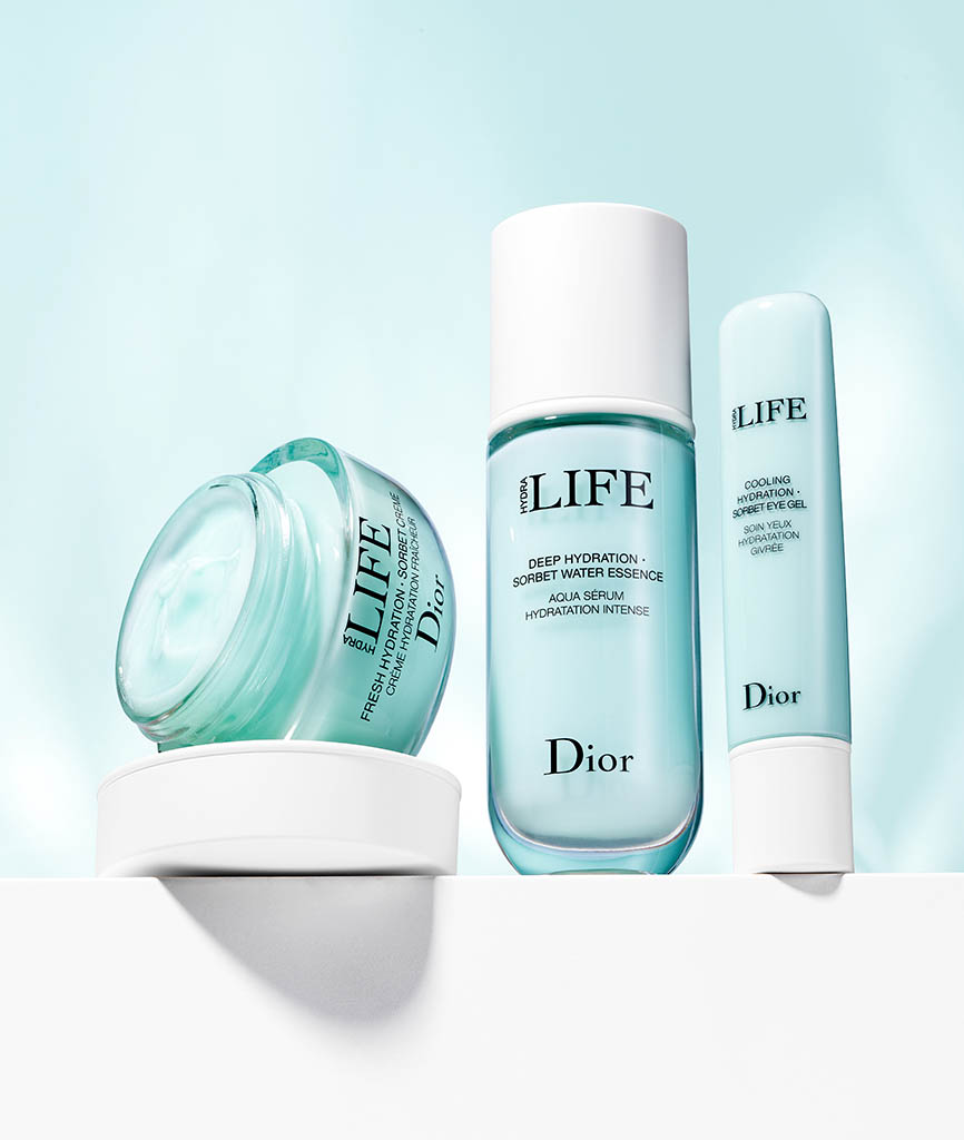 High-end advertising image retouching of Dior Hydra Life by Zeeto