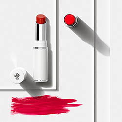 High-end product retouching of Lancome lipstics by Zeeto