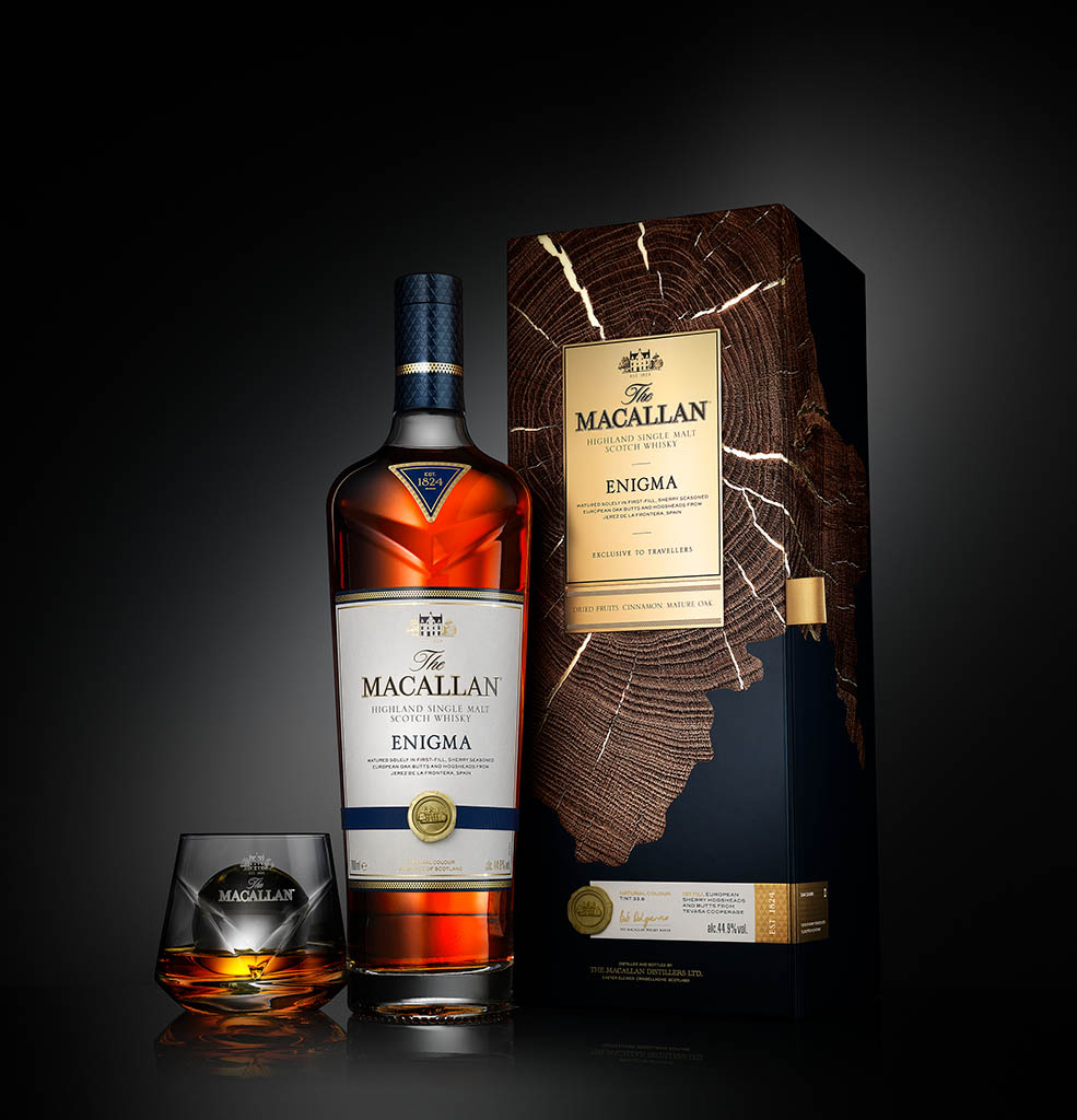 High-end advertising image retouching of Macallan Enigma whisky set by Zeeto