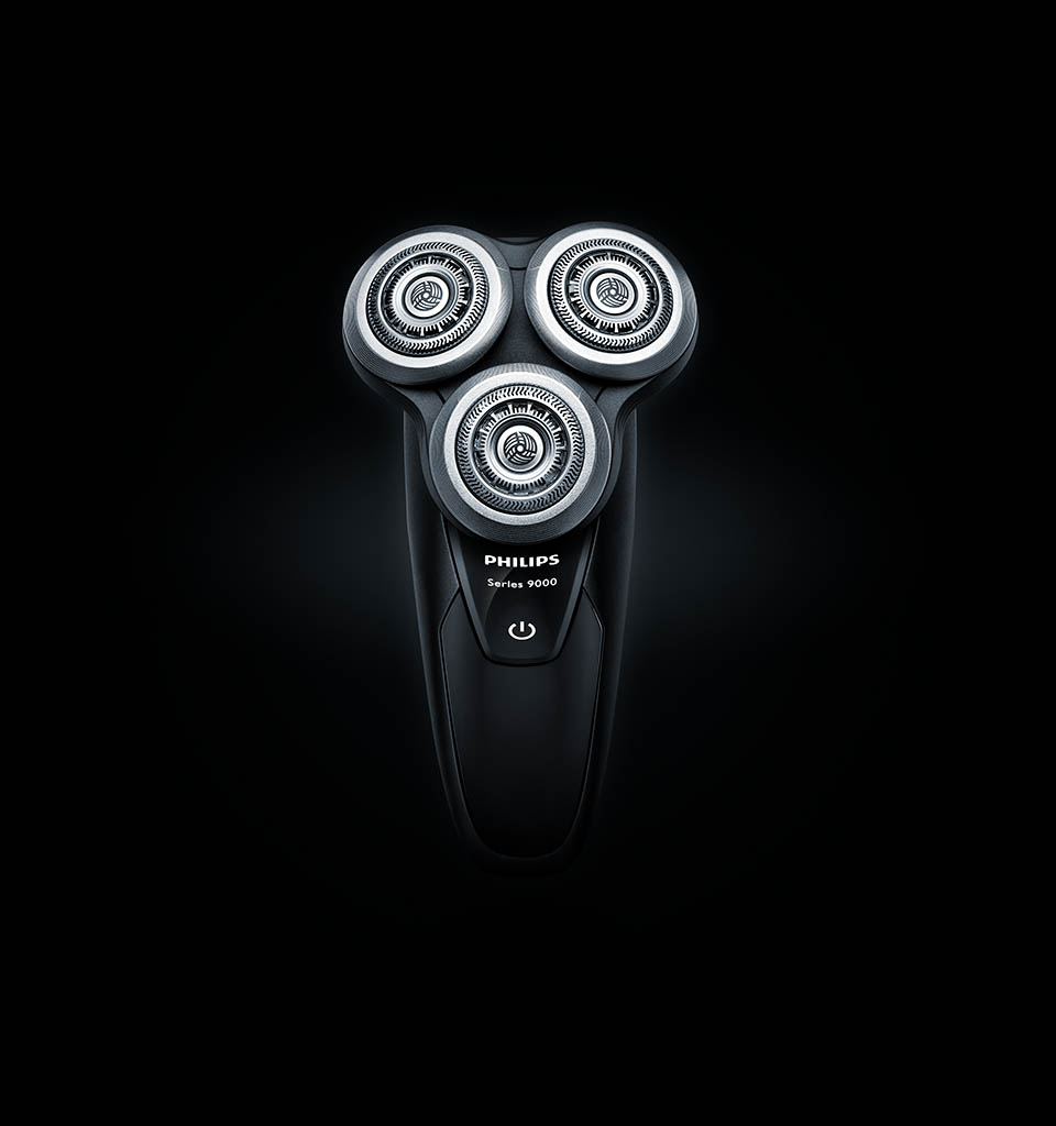 High-end advertising image retouching of Philips shaver by Zeeto