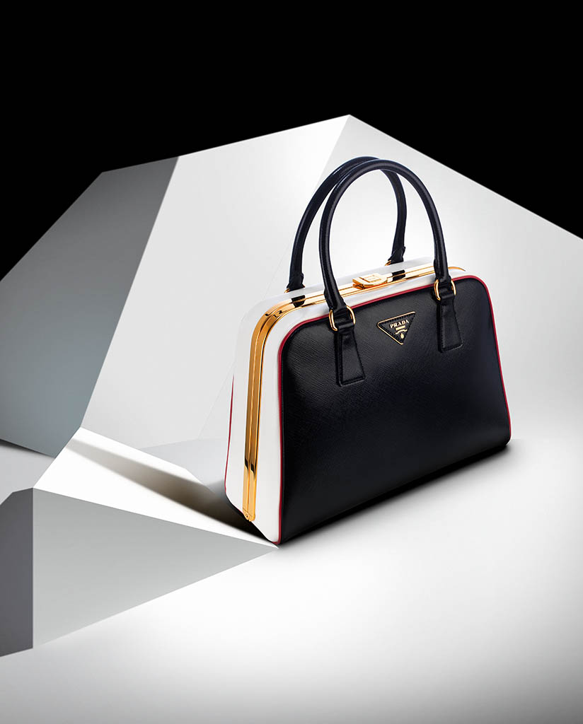 High-end advertising image retouching of Prada handbag by Zeeto