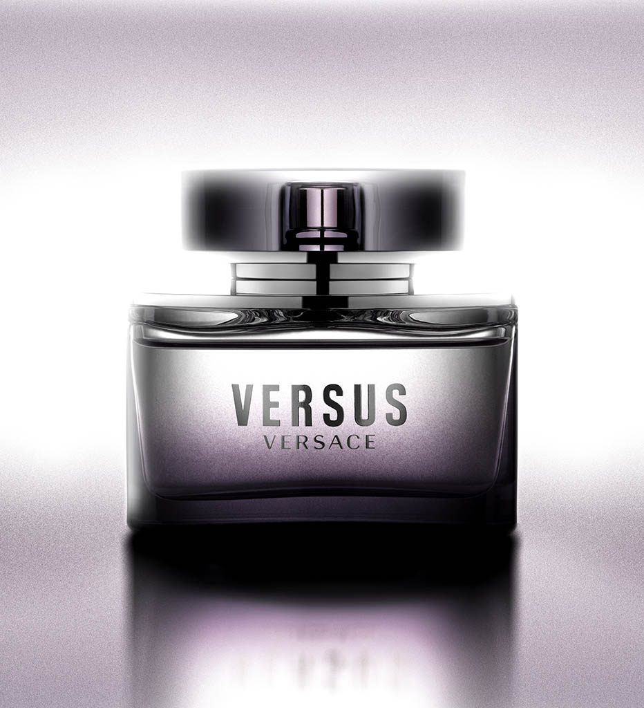 High-end advertising image retouching of Versace Versus by Zeeto