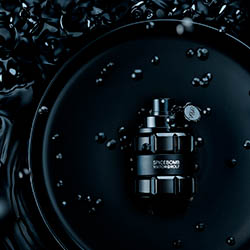 High-end product retouching of Viktor Rolf Spicebomb by Zeeto